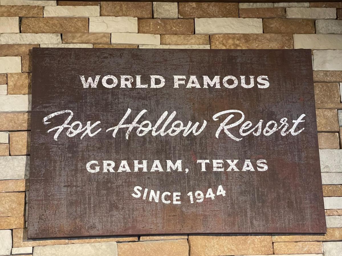 Fox Hollow Resort Graham Екстер'єр фото